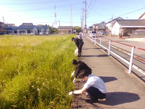 向ケ丘支店「植田校区通学路清掃活動」