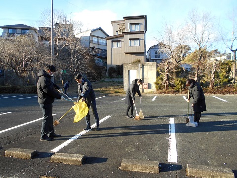 新城支店「新城文化会館・新城図書館周辺の清掃活動」